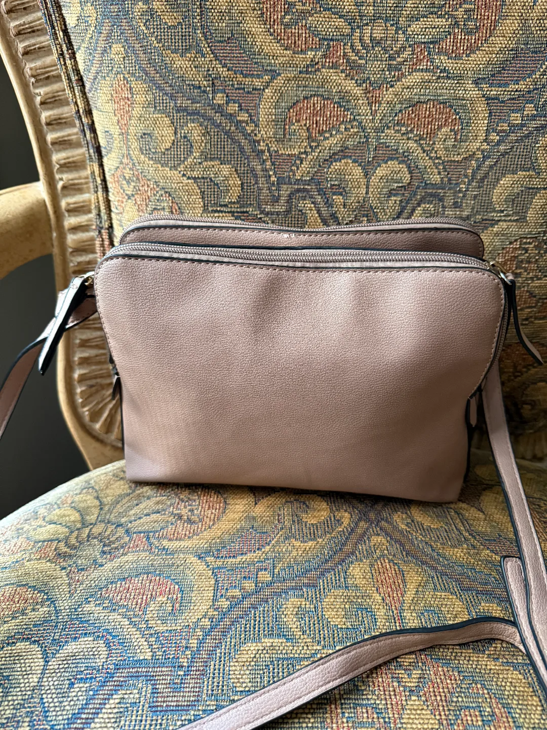 Mathew & Julian Crossbody Bag - Light Pink thumbnail