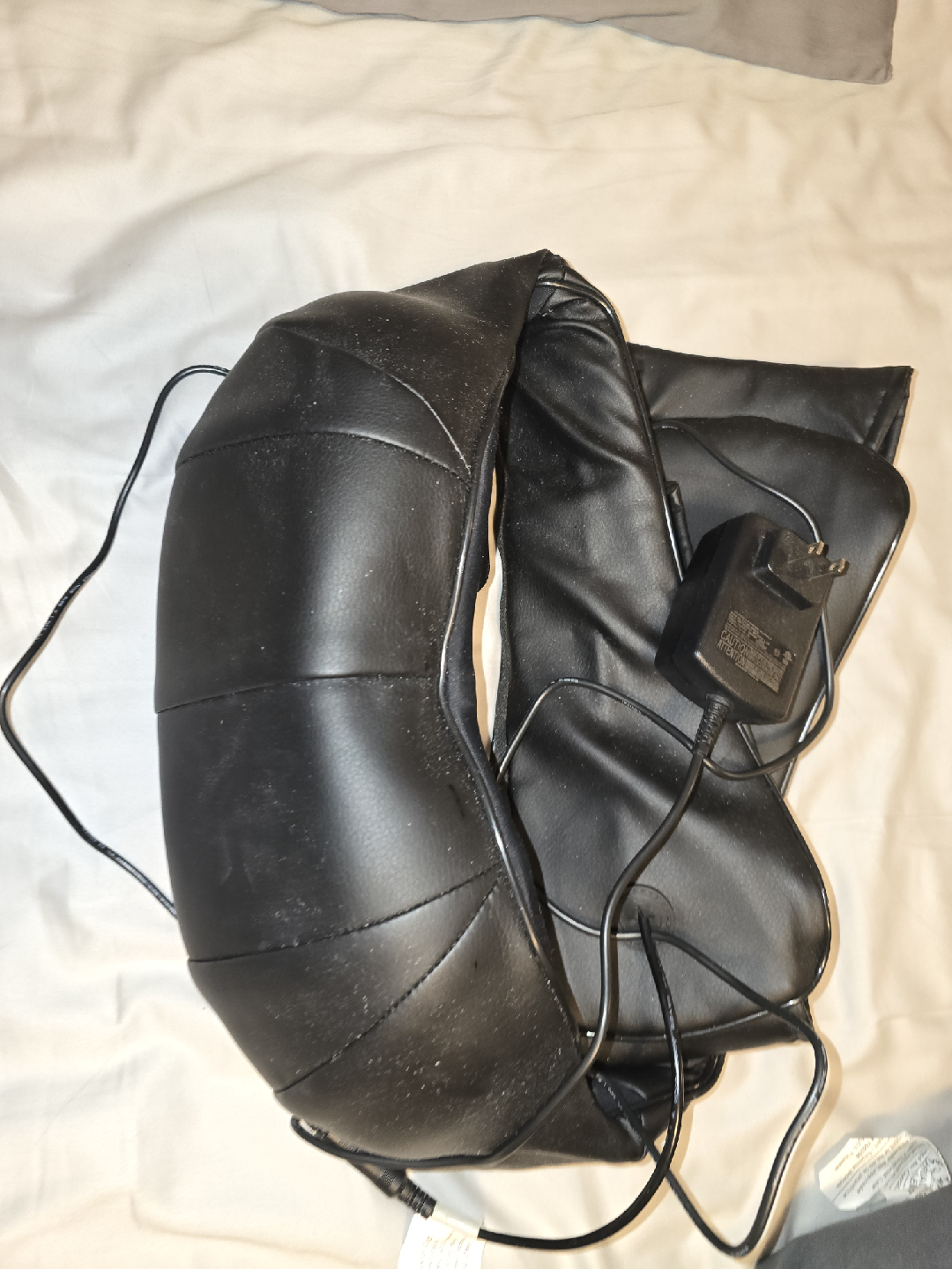 Neck and Shoulder Massager with Heat - photo 3