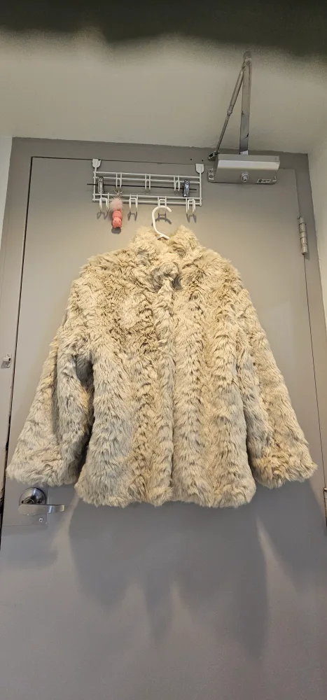 White Pepper Faux Fur Jacket thumbnail