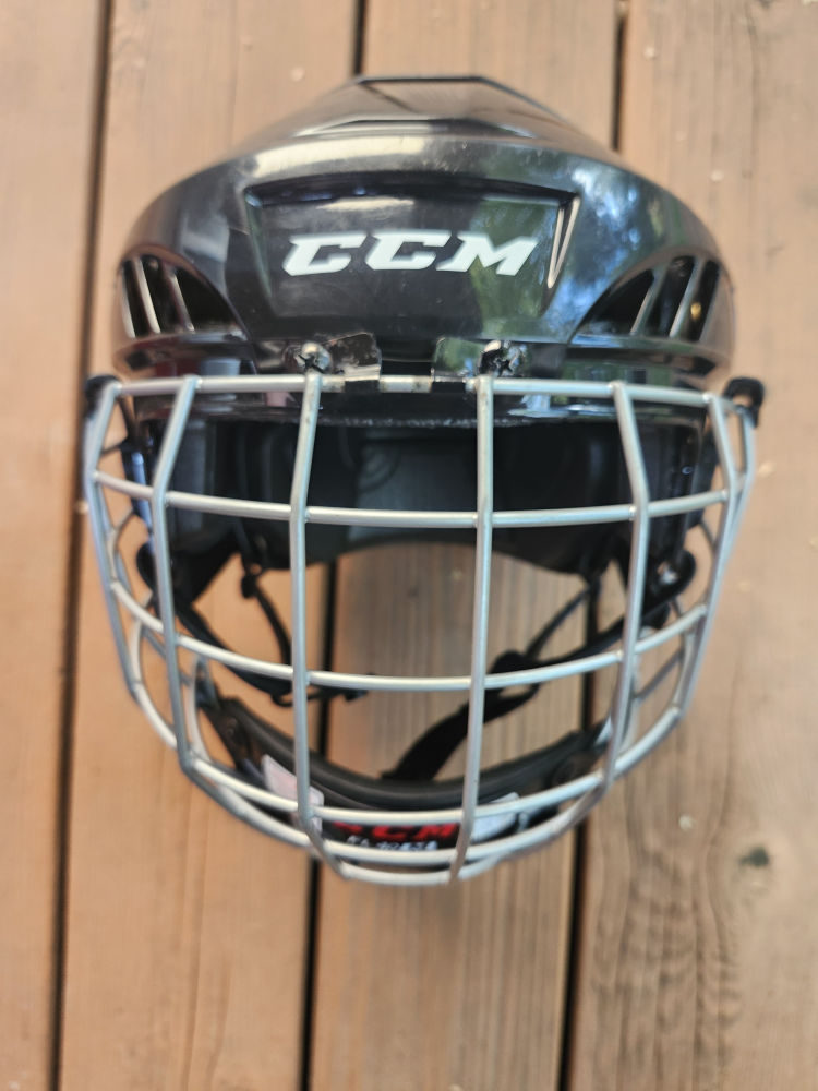 CCM XT Hockey Helmet - Size M - photo 2