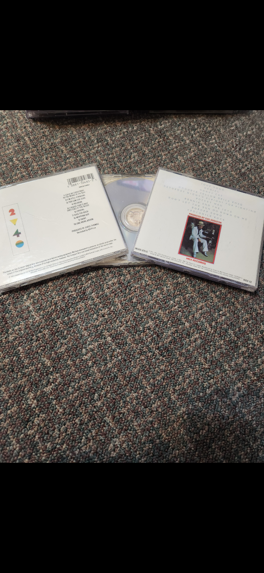 Elton John CDs - Too Low for Zero, Greatest Hits - photo 2