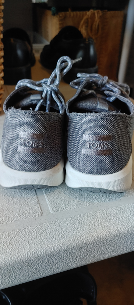 TOMS Men's Grey Sneakers Size 8 - photo 3
