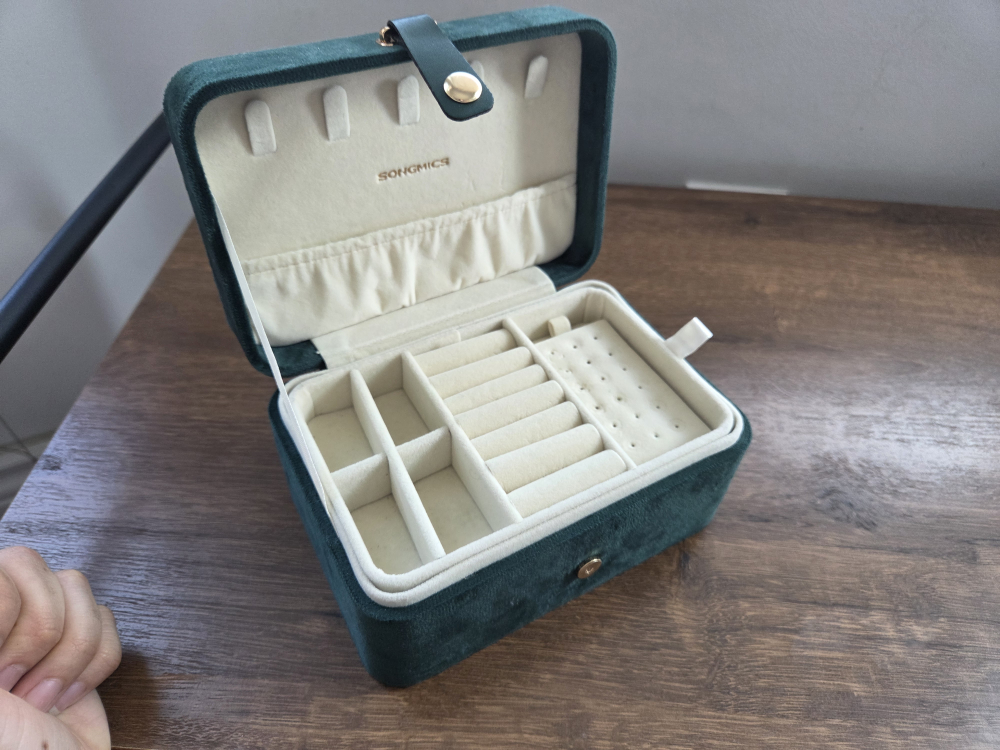 Green Velvet Jewellery Box (Songmics) - photo 2