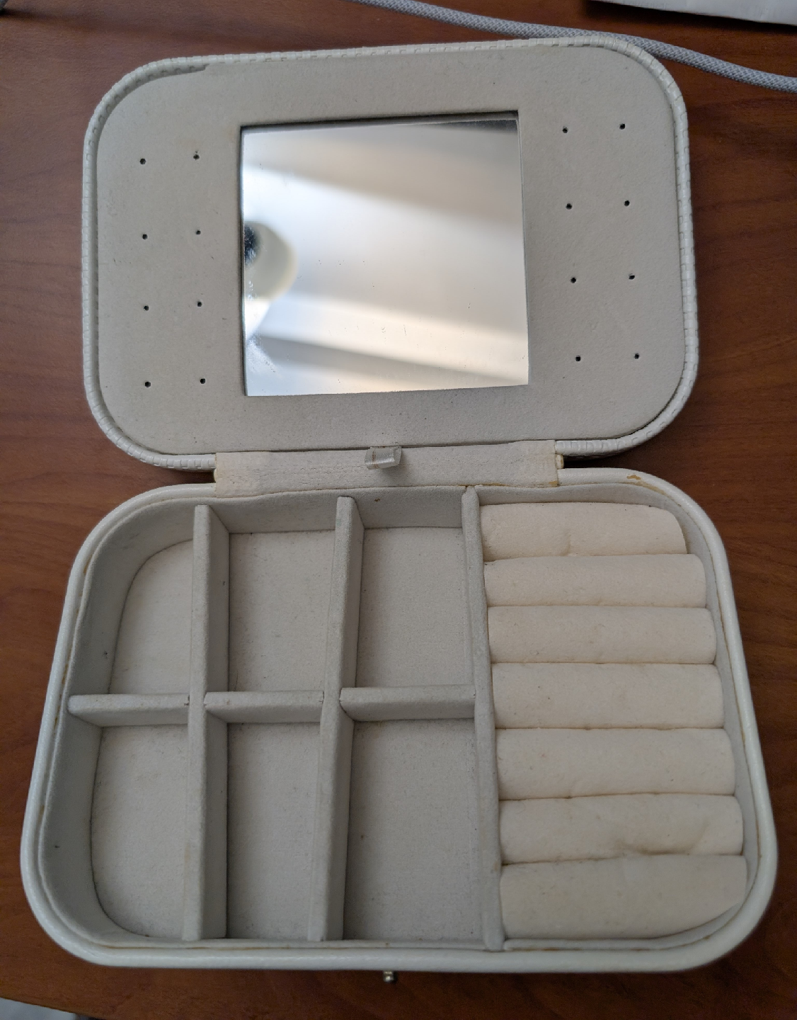Vlando Jewelry and Makeup Travel Case with Mirror