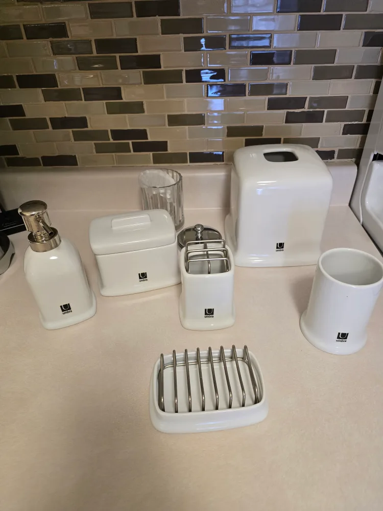 Umbra Bathroom Set - White image indicator(3)