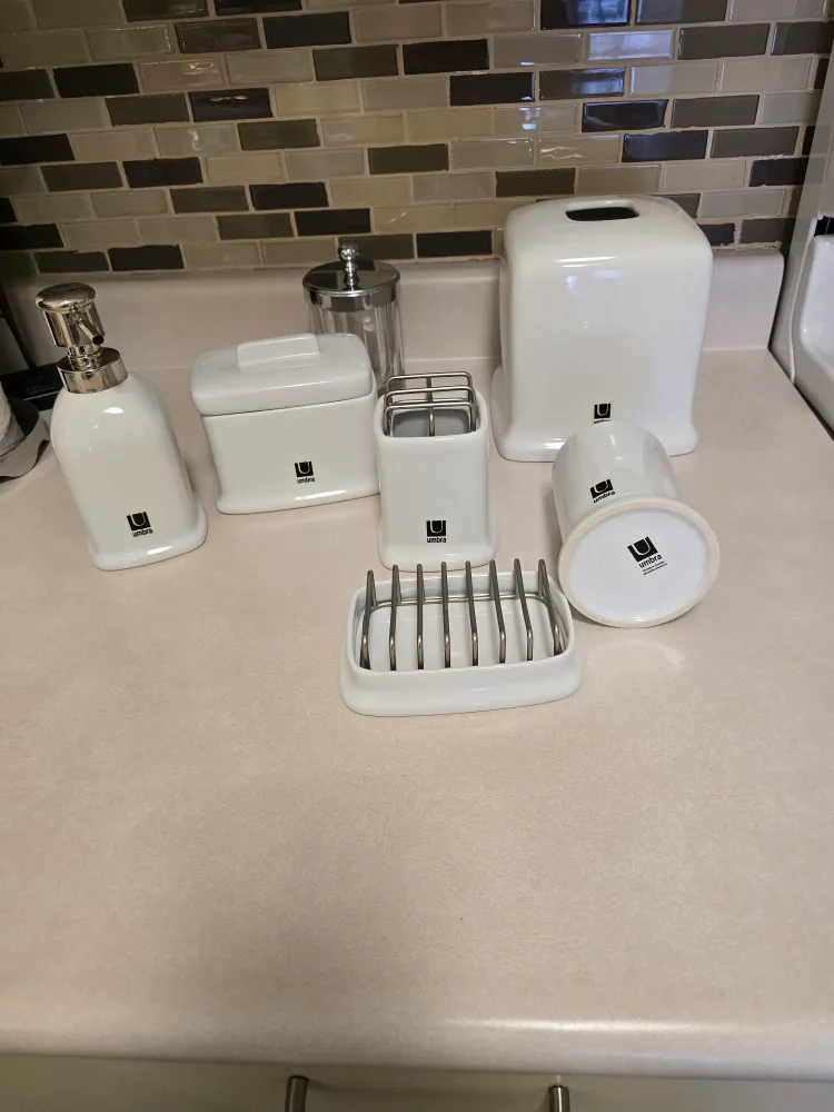 Umbra Bathroom Set - White image indicator(4)