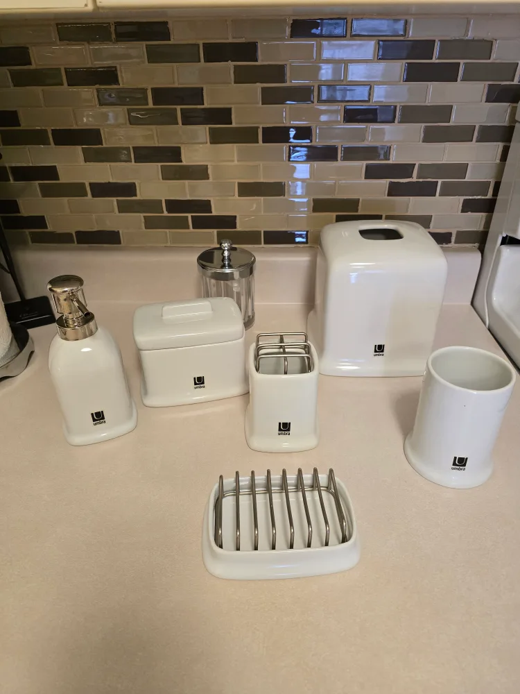 Umbra Bathroom Set - White image indicator(5)