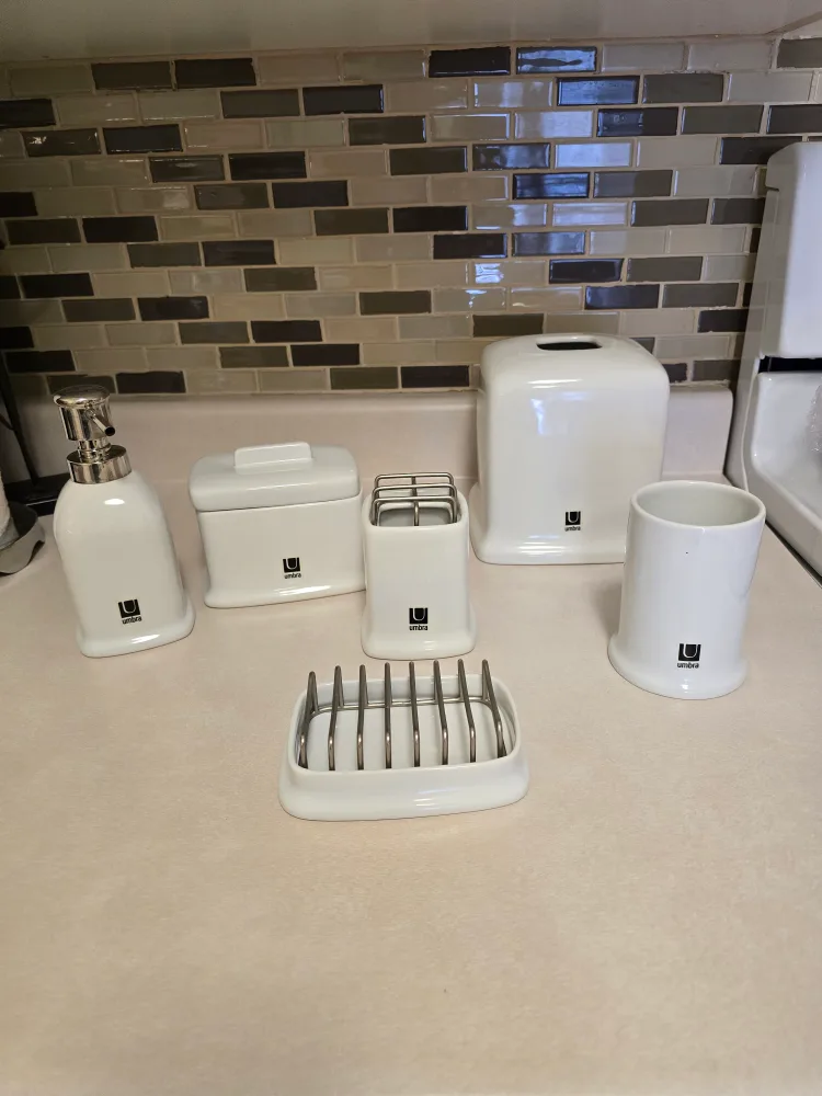 Umbra Bathroom Set - White image indicator(7)