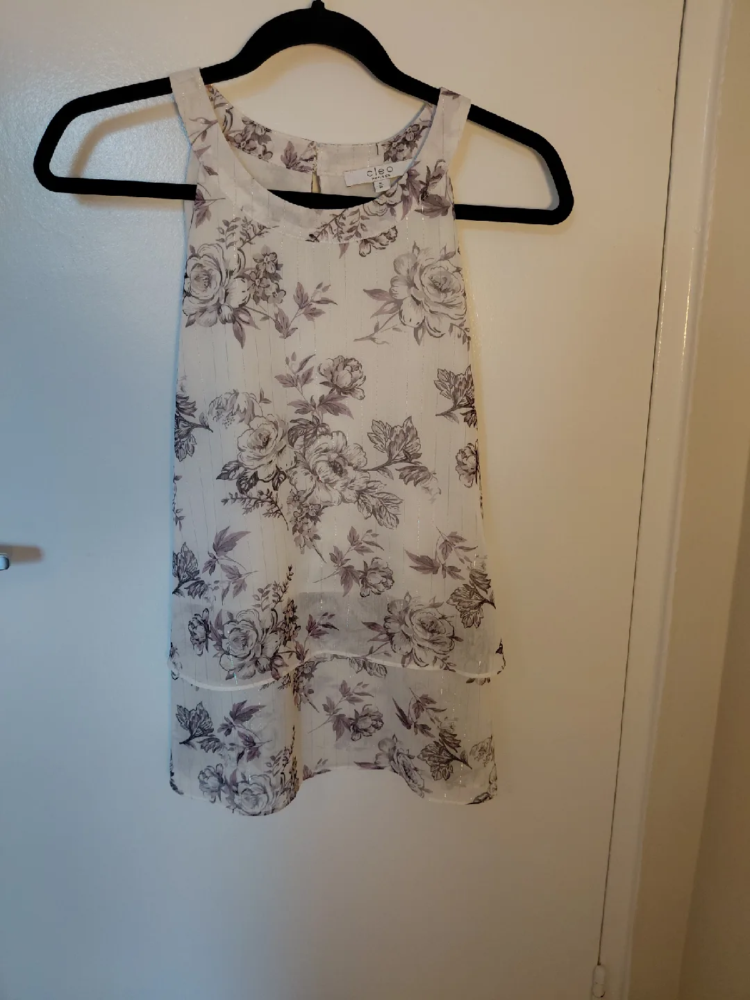 Cleo Petites Floral Top - Size M thumbnail