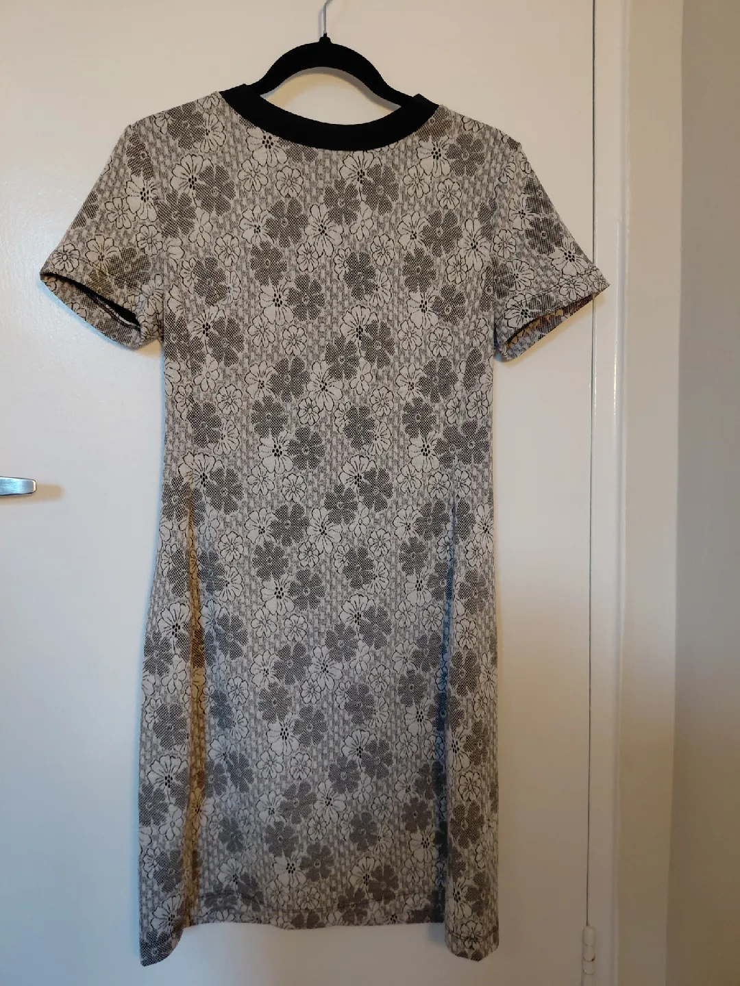 Joe Fresh Floral Dress - Size S thumbnail