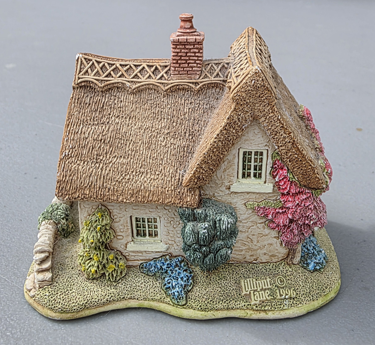 Lilliput Lane Cottage Figurine - Thatched Roof - photo 2