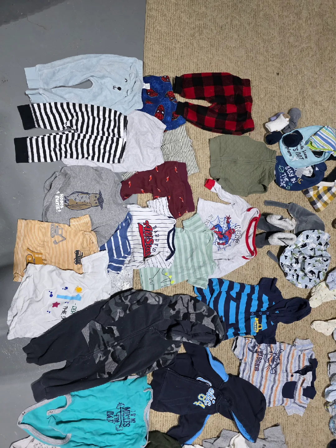 Mixed Lot of Baby & Toddler Clothing (Mostly 6 month) image indicator(9)