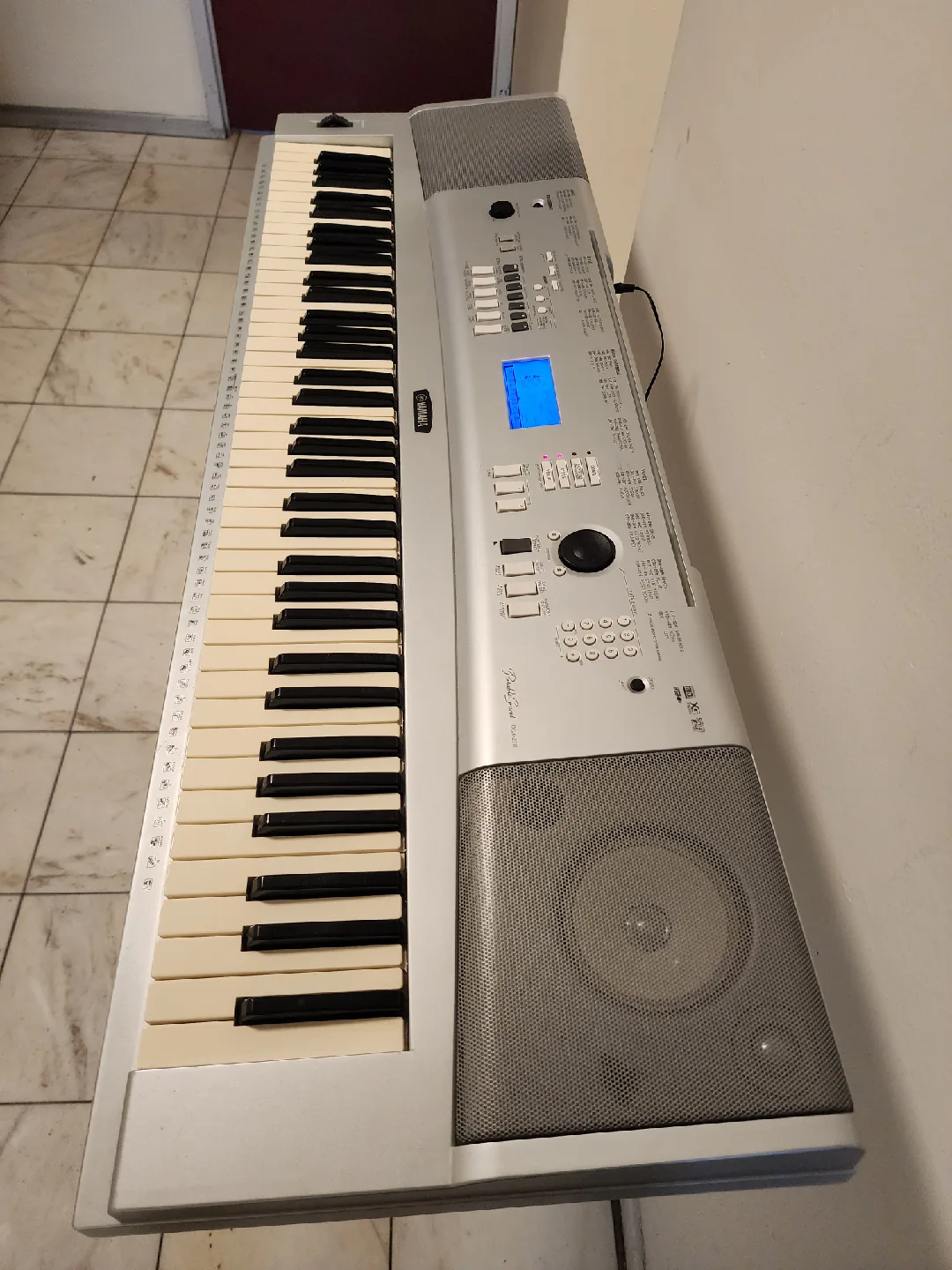 Yamaha DGX-220 Portable Grand Keyboard image indicator(6)