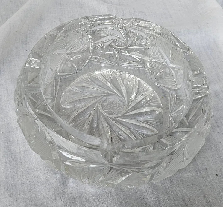Vintage Pinwheel Crystal Ashtray thumbnail