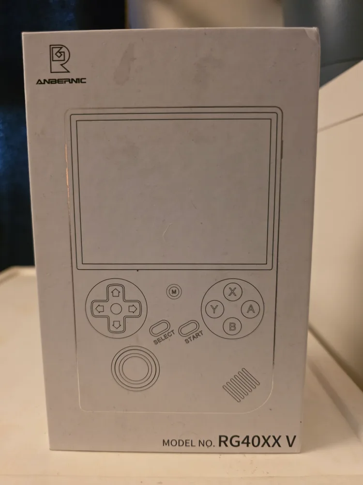 ANBERNIC RG40XX V Handheld Console thumbnail