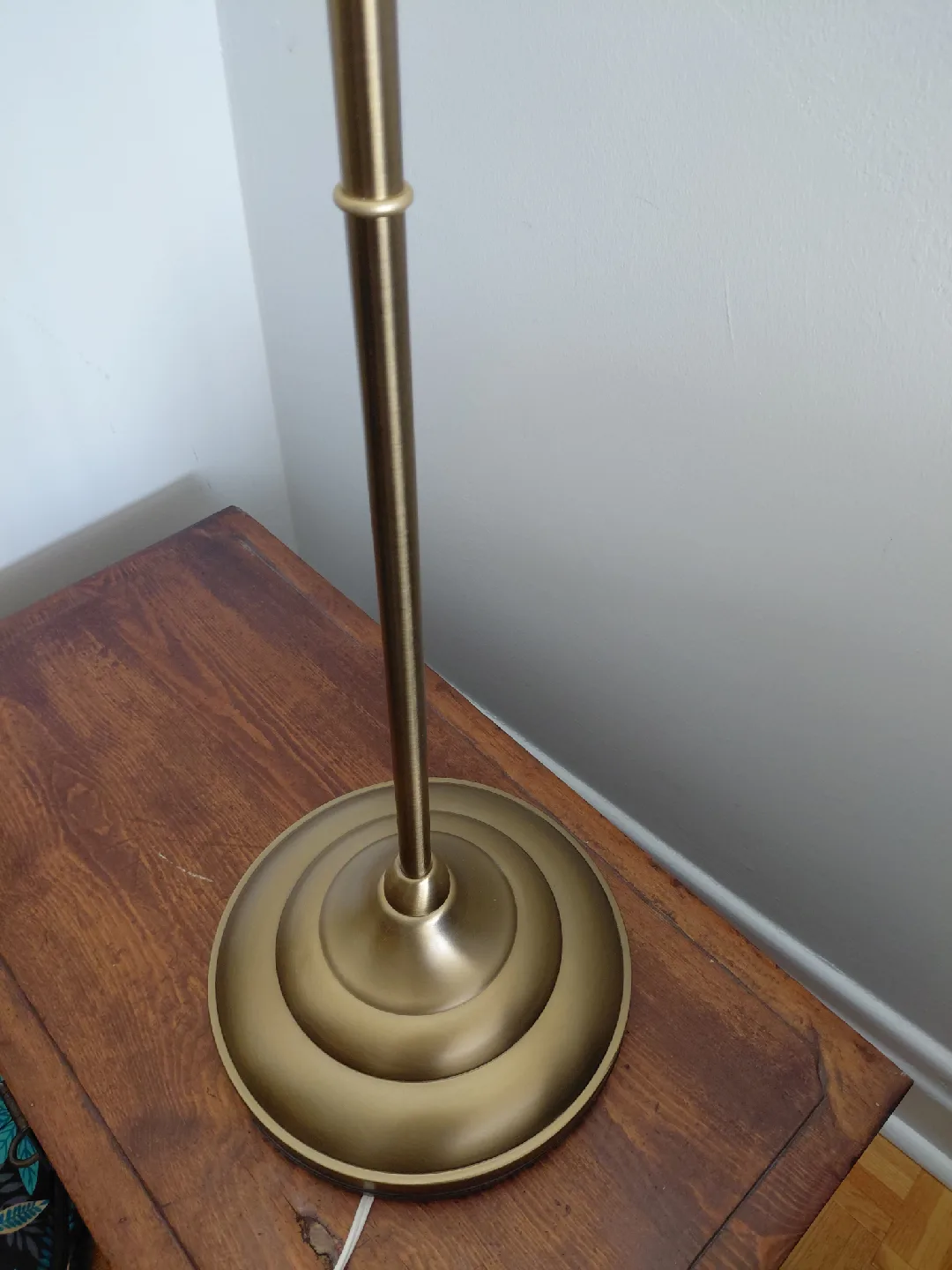 IKEA floor lamp with Pink lamp shade image indicator(2)