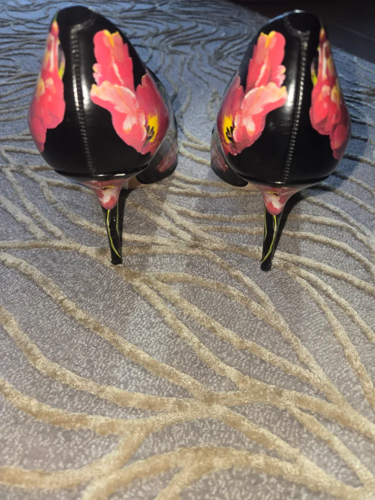 Dolce & Gabbana Floral Heels - Size 41 image indicator(4)