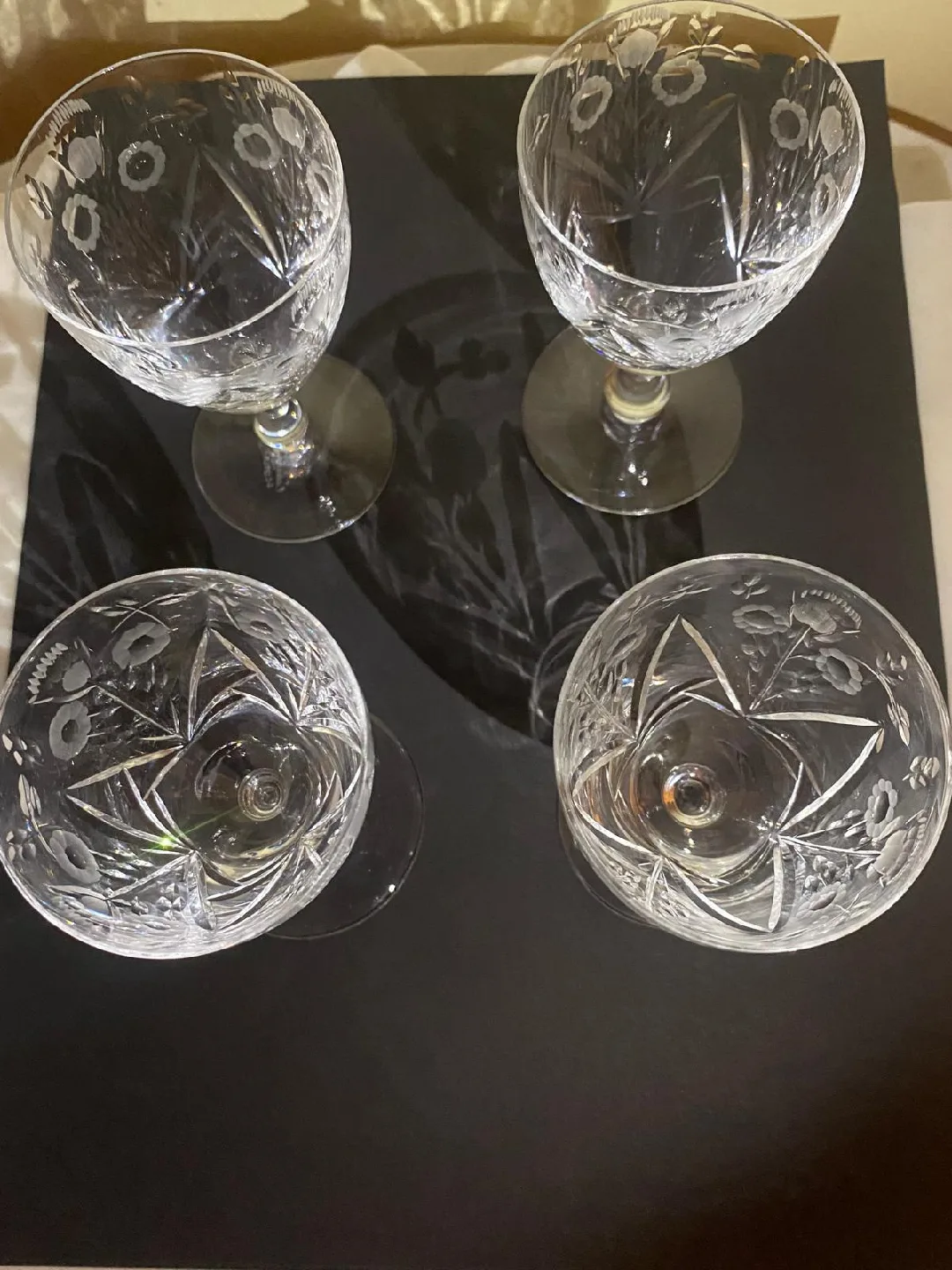 Edinburgh Crystal Wine Glasses - Set of 4 image indicator(2)