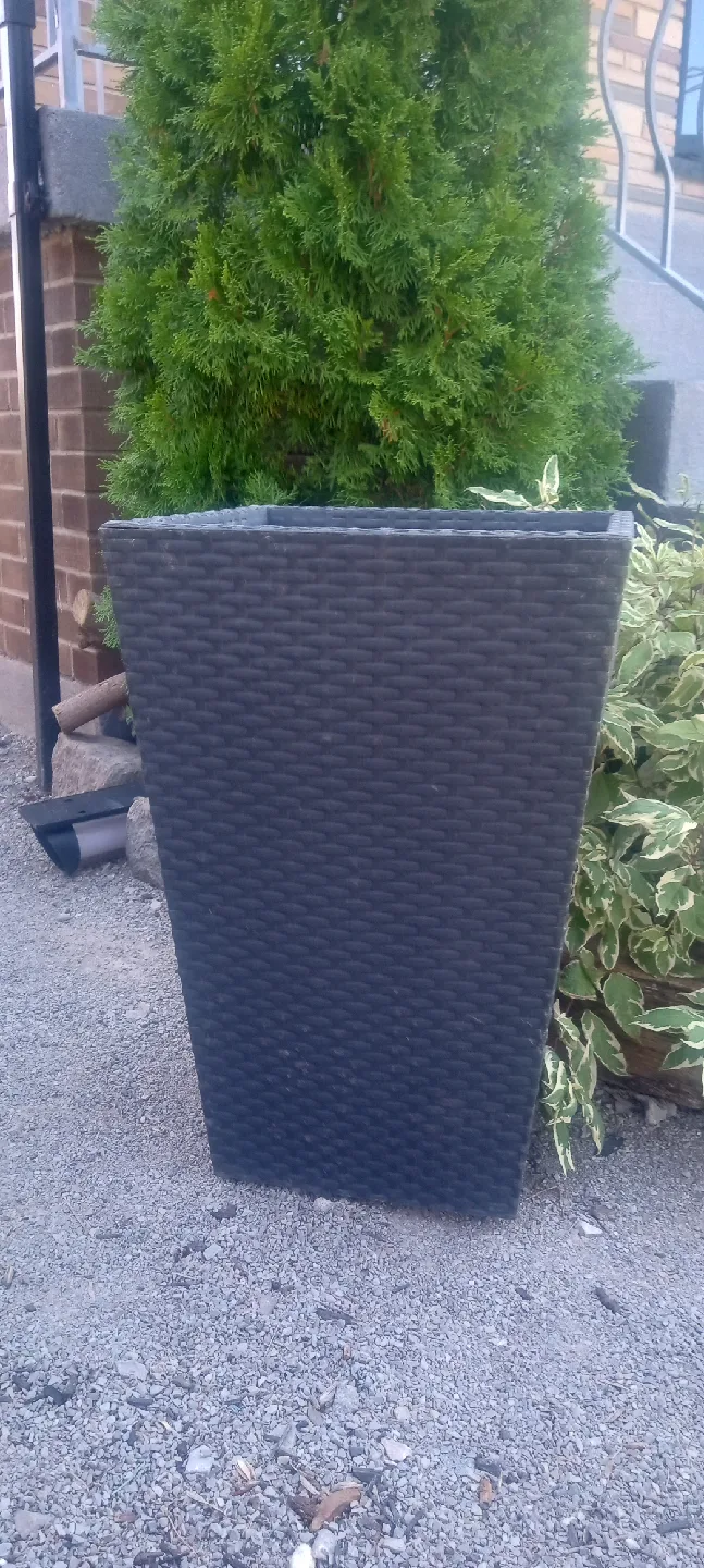 Tall Black Wicker-Look Outdoor Planter image indicator(2)