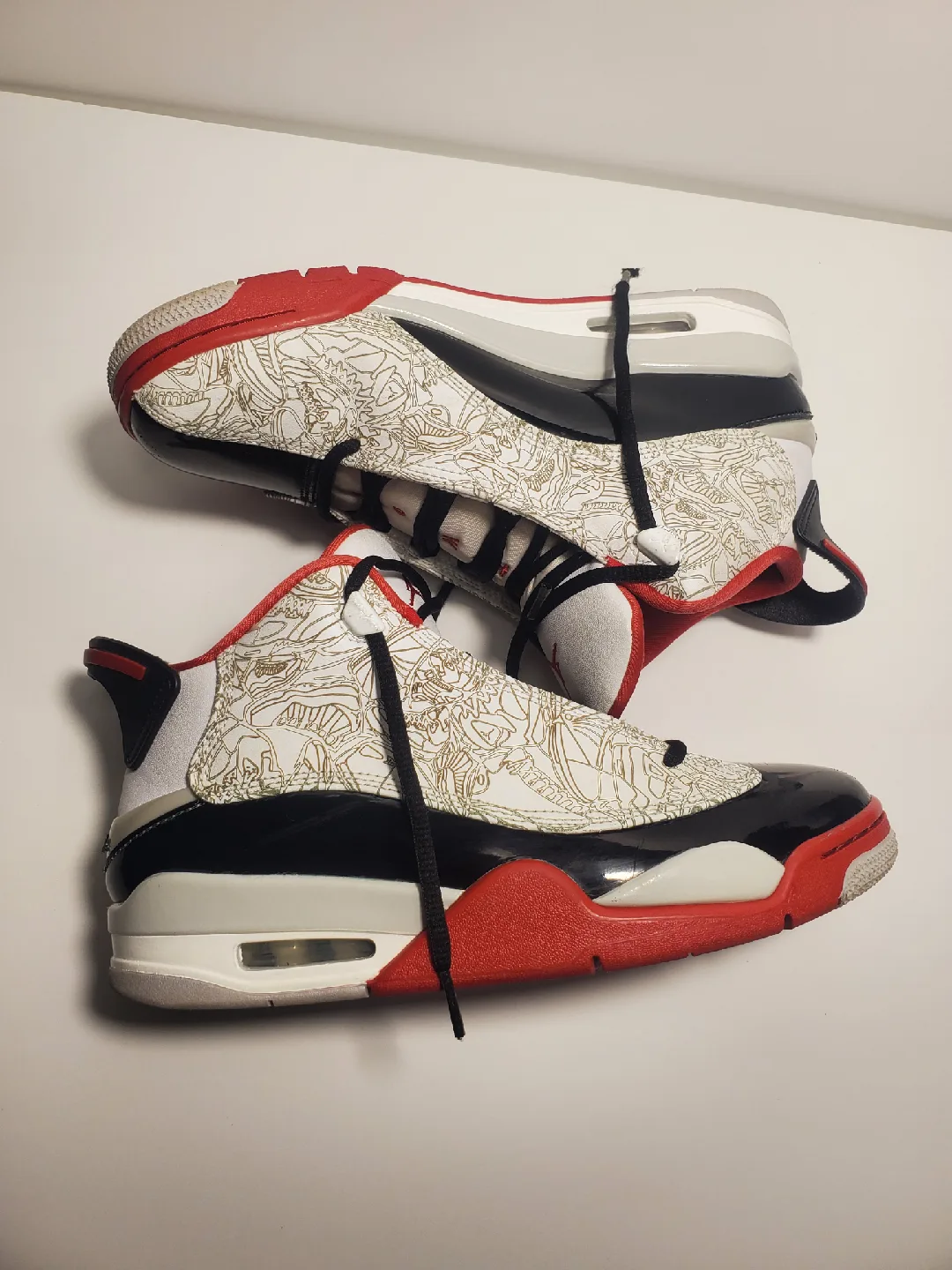 Men’s Jordan Dub Zero White Varsity Red 311046-160 Size 7.5 image indicator(7)