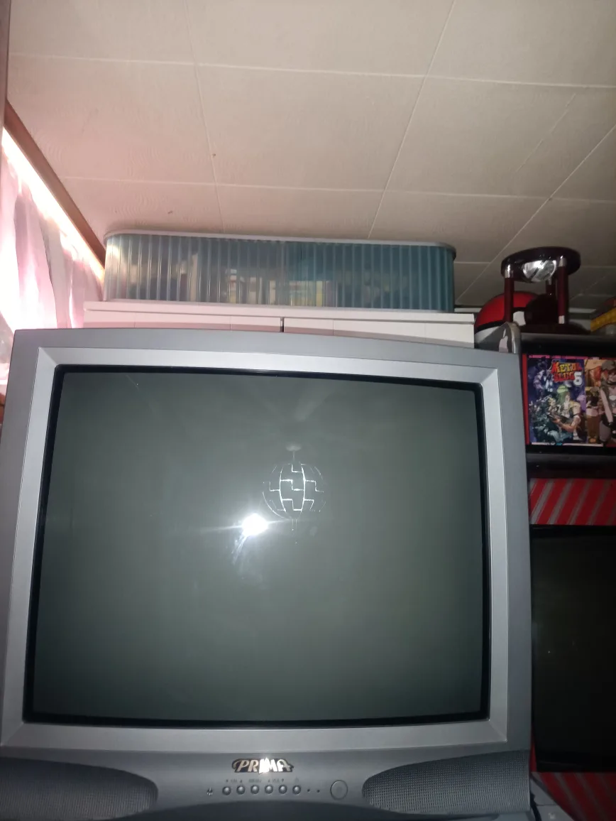 prima 24 inch bubble crt tv with svideo and composite no remote thumbnail