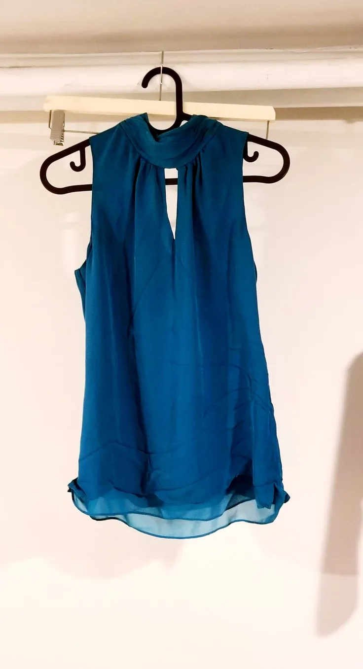 White House Black Market Silk Top - Size Small