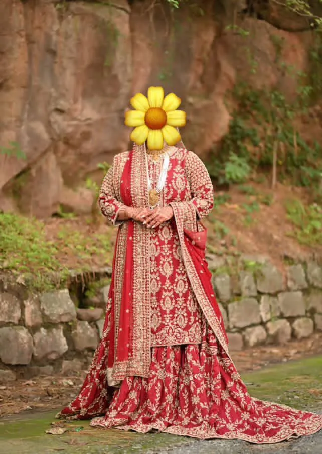 bridal  lengha thumbnail