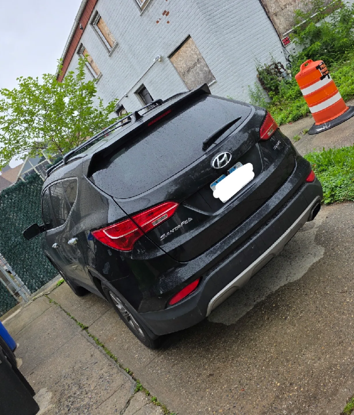 Hyundai Santa Fe Sport - Black SUV image indicator(5)