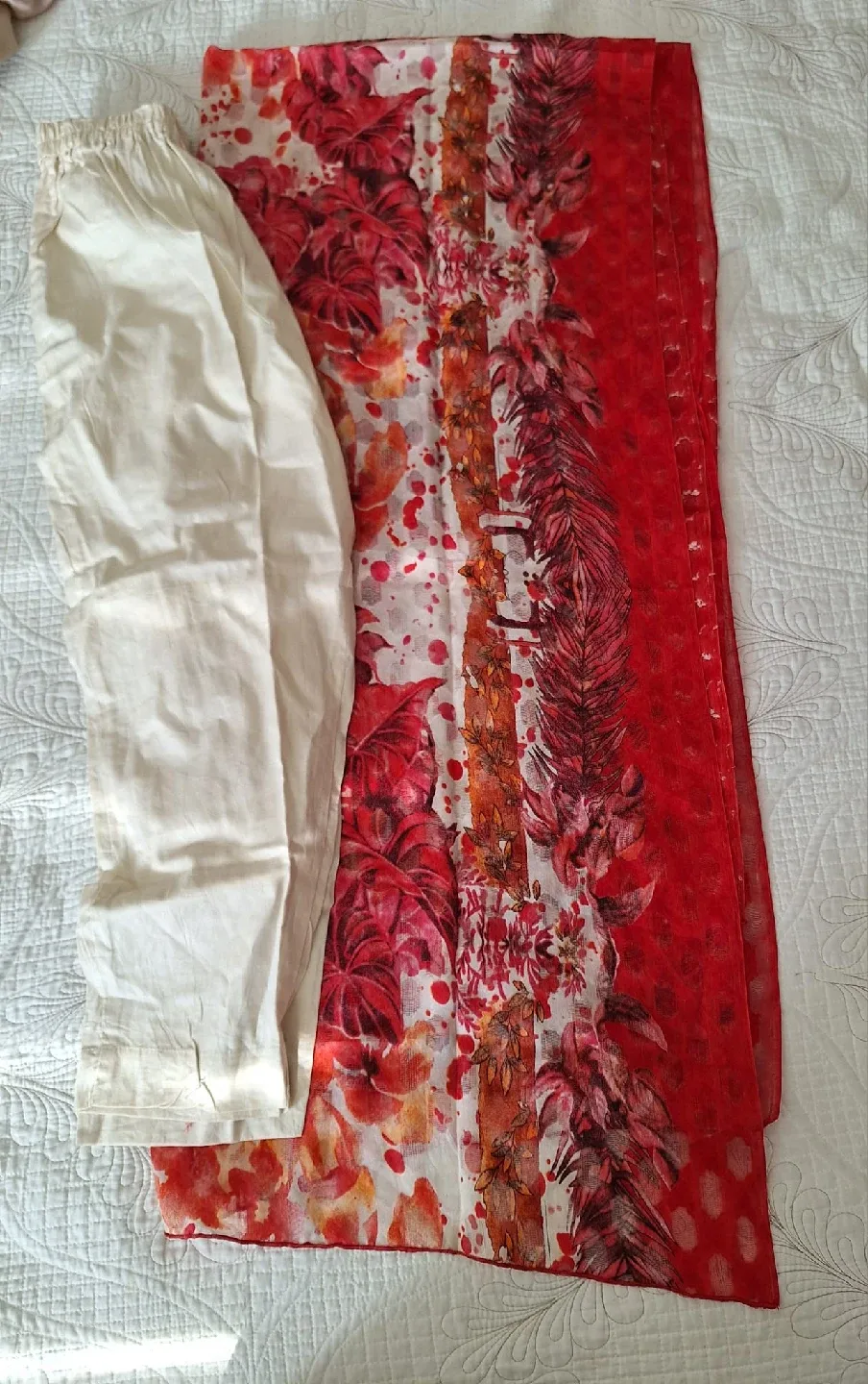 Beautiful Red Salwar Set image indicator(6)