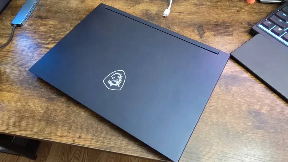 MSI Stealth 14 Studio A13V Laptop thumbnail