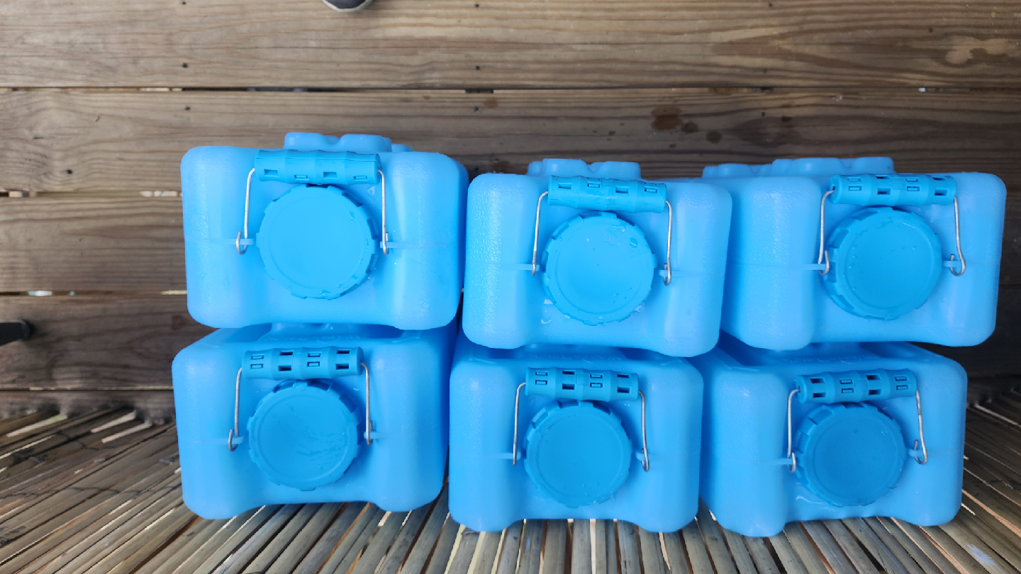 preppers delight- 6pc lot 3.5 gallon water / food storage - photo 2