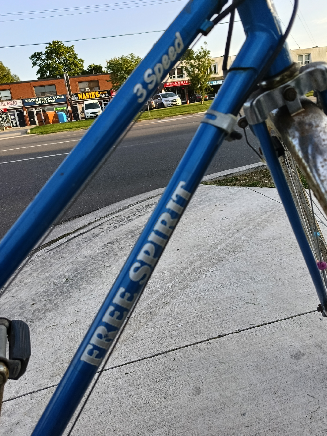 Free Spirit FS 2000 3-Speed Bike - photo 5