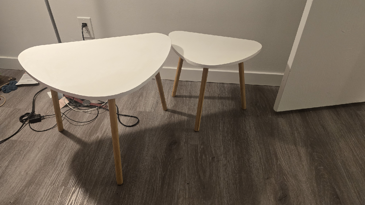 Set of 2 White Accent Tables