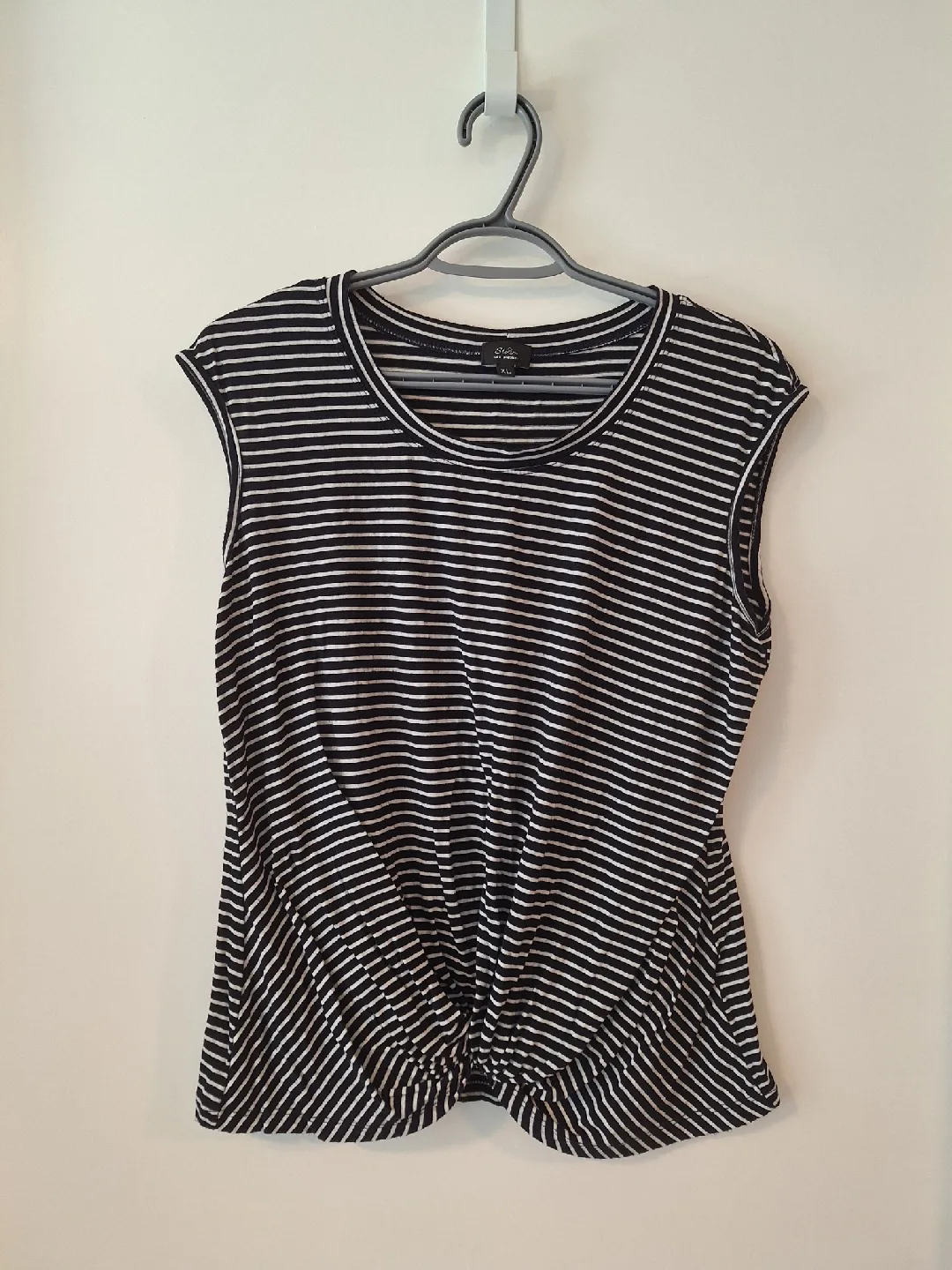 Storm Los Angeles Striped Tank - Size XL thumbnail
