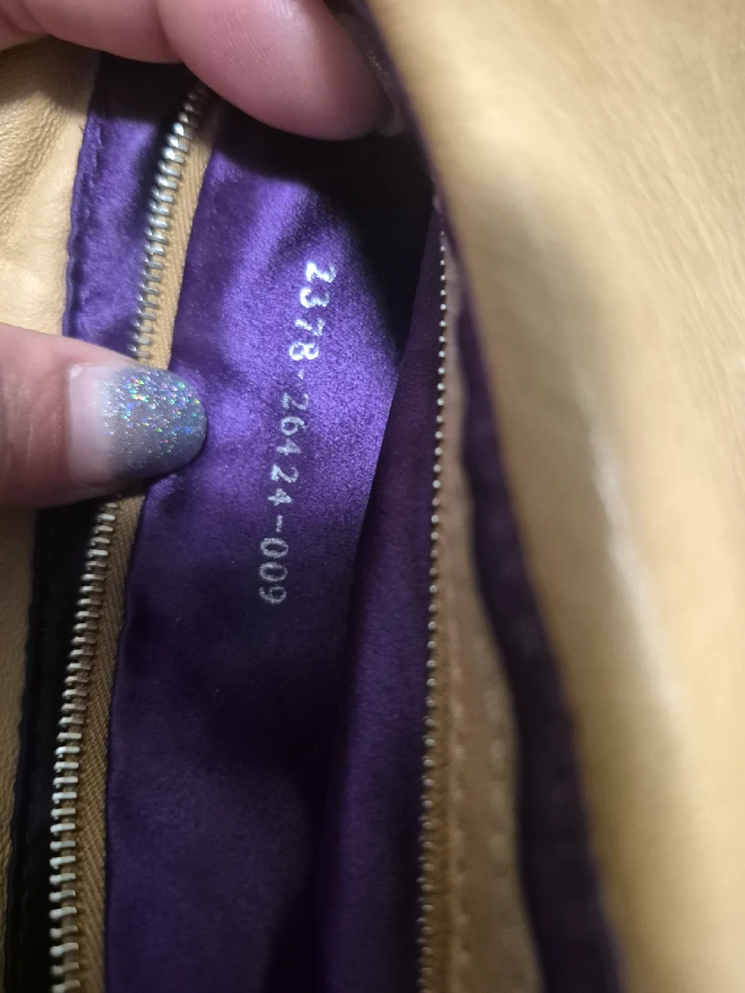 Fendi Leather Clutch image indicator(5)