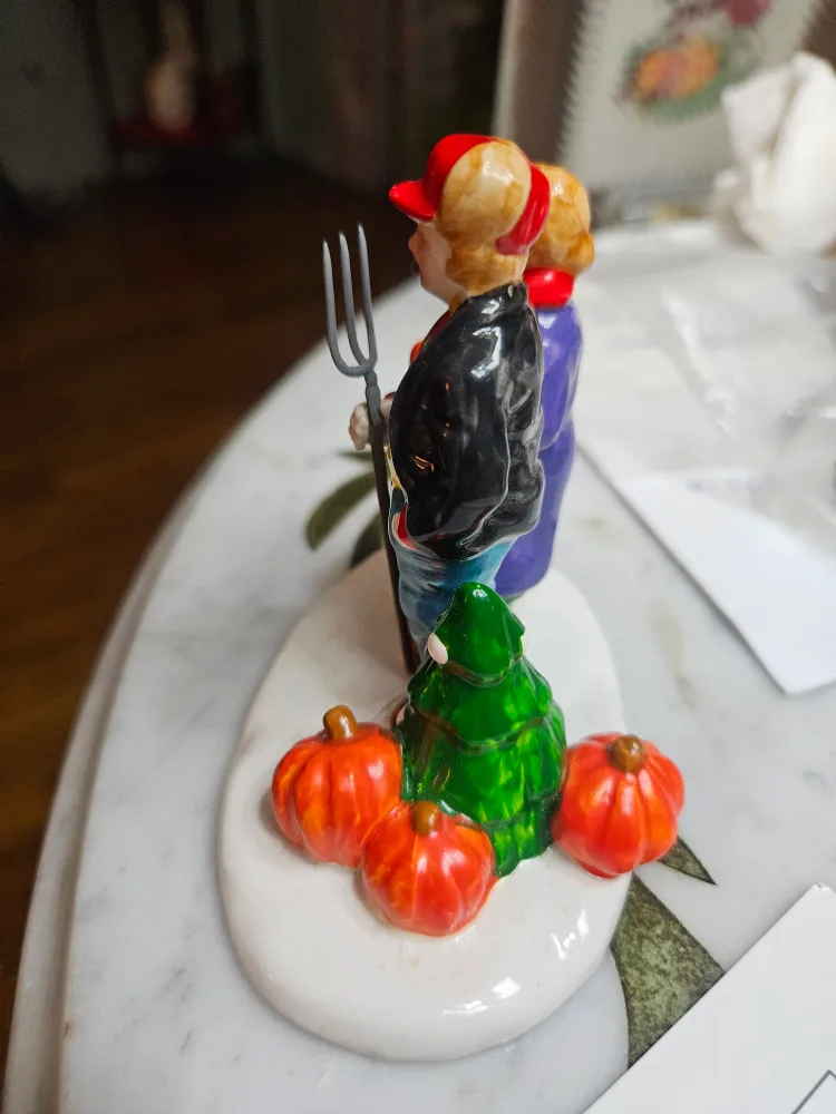 Department  56 Farmer with Wife country harvest Snow Village image indicator(3)