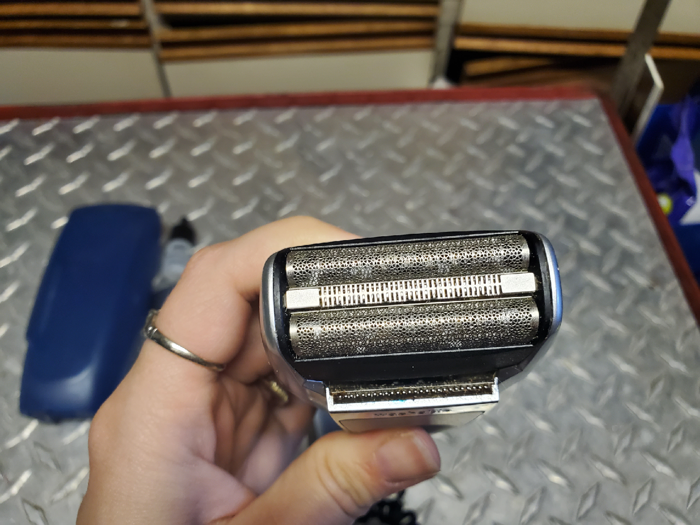 Braun Series 3 Electric Shaver - photo 2