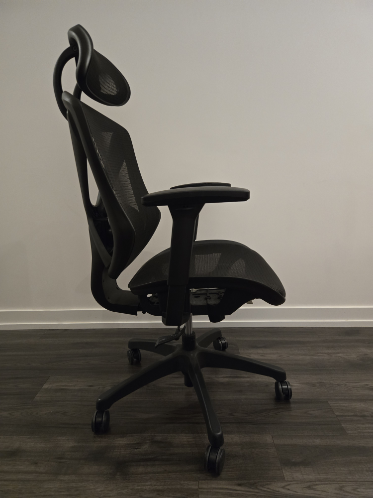 Staples Dexley Ergonomic Mesh Office Chair - photo 2