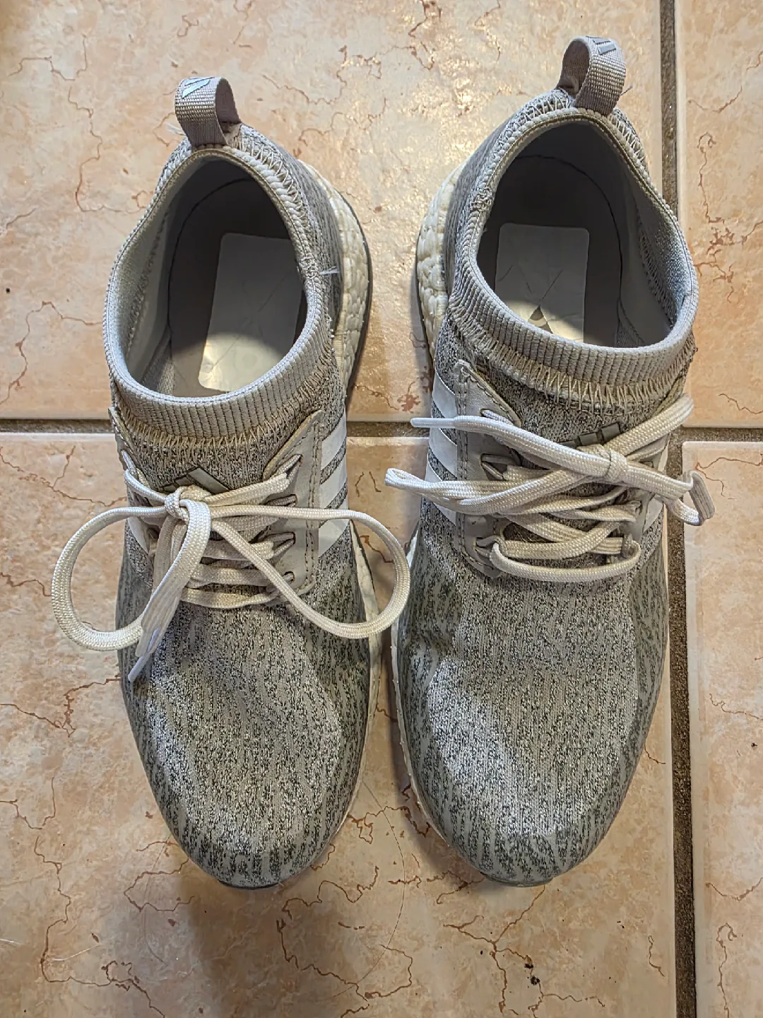 Ladies golf shoes image indicator(2)