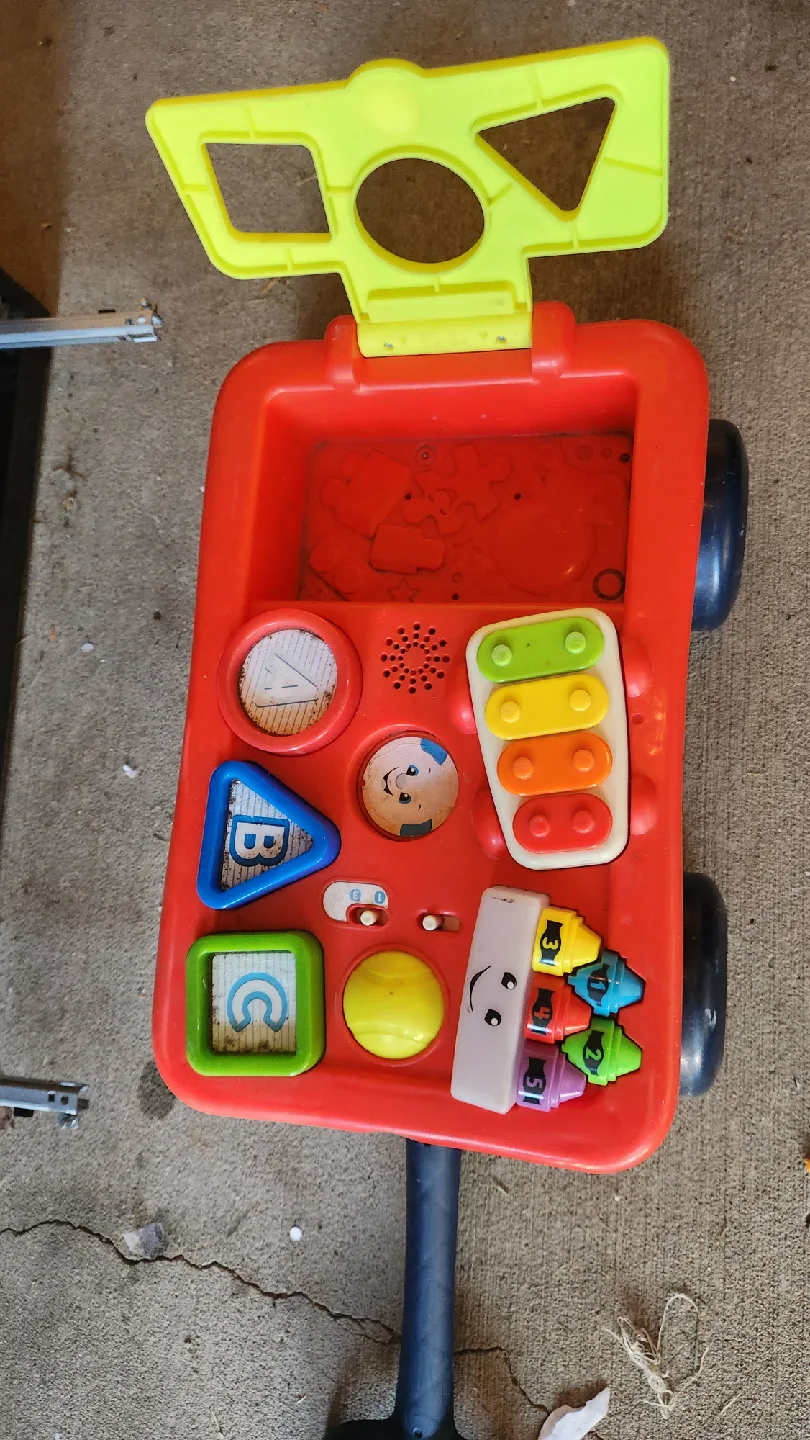 Fisher-Price Laugh & Learn Smart Stages Wagon thumbnail