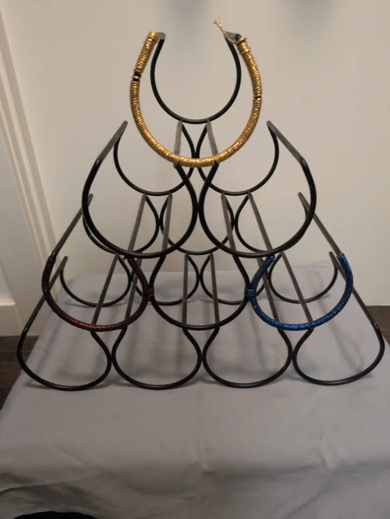 Metal Wine Rack - Holds 10 Bottles image indicator(2)