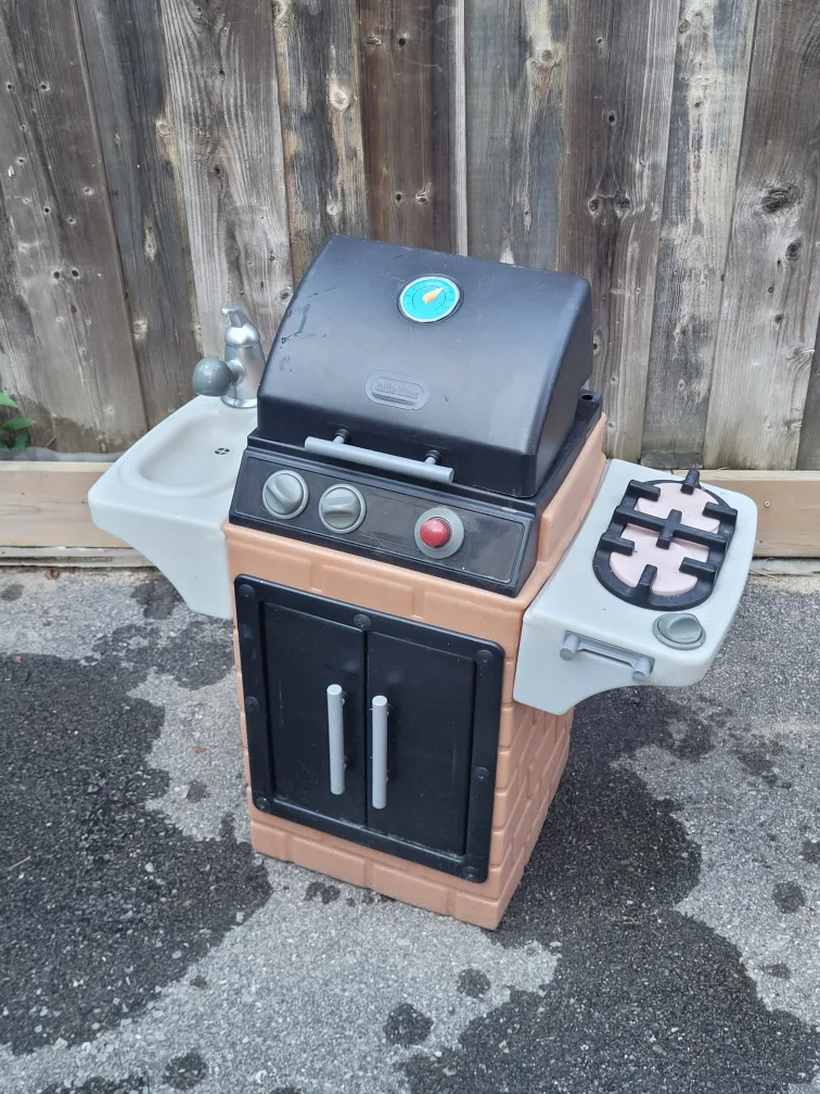 Little Tikes Cook 'n Grill BBQ Playset thumbnail