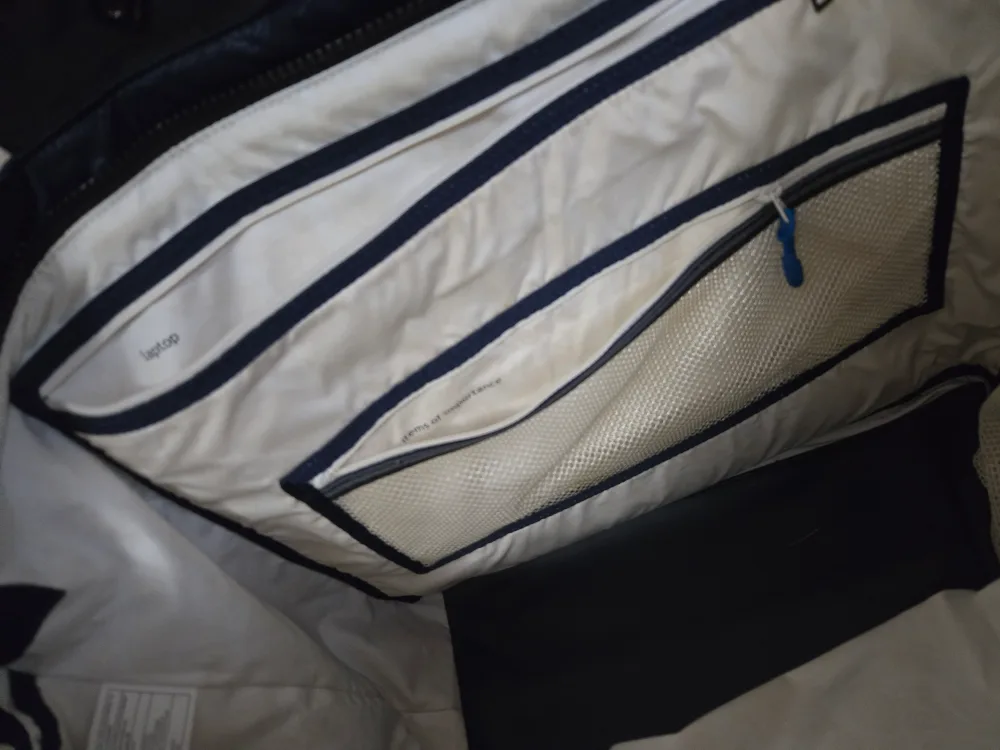 Lululemon Carry Me Om Tote image indicator(4)