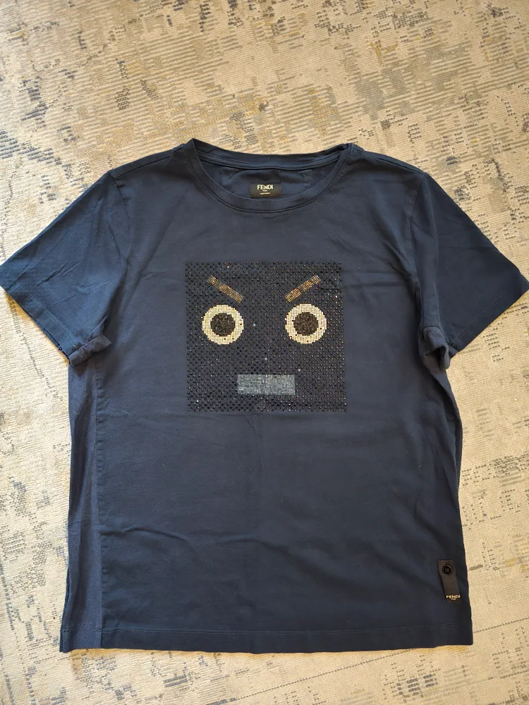 Athentic Fendi Roma T-shirt image indicator(2)