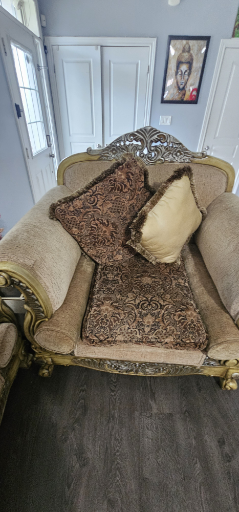 Ornate Sofa Set - Loveseat & Armchairs - photo 5