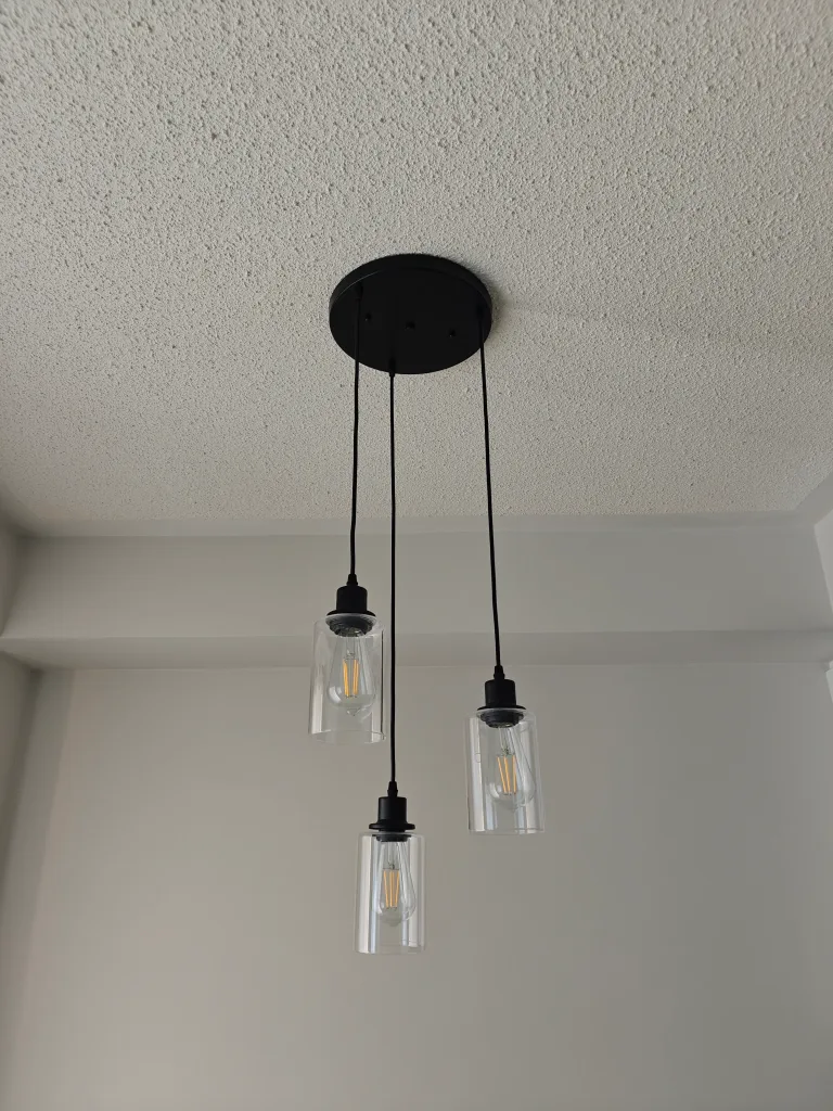 Pendant Light Fixture - 3 Lights thumbnail