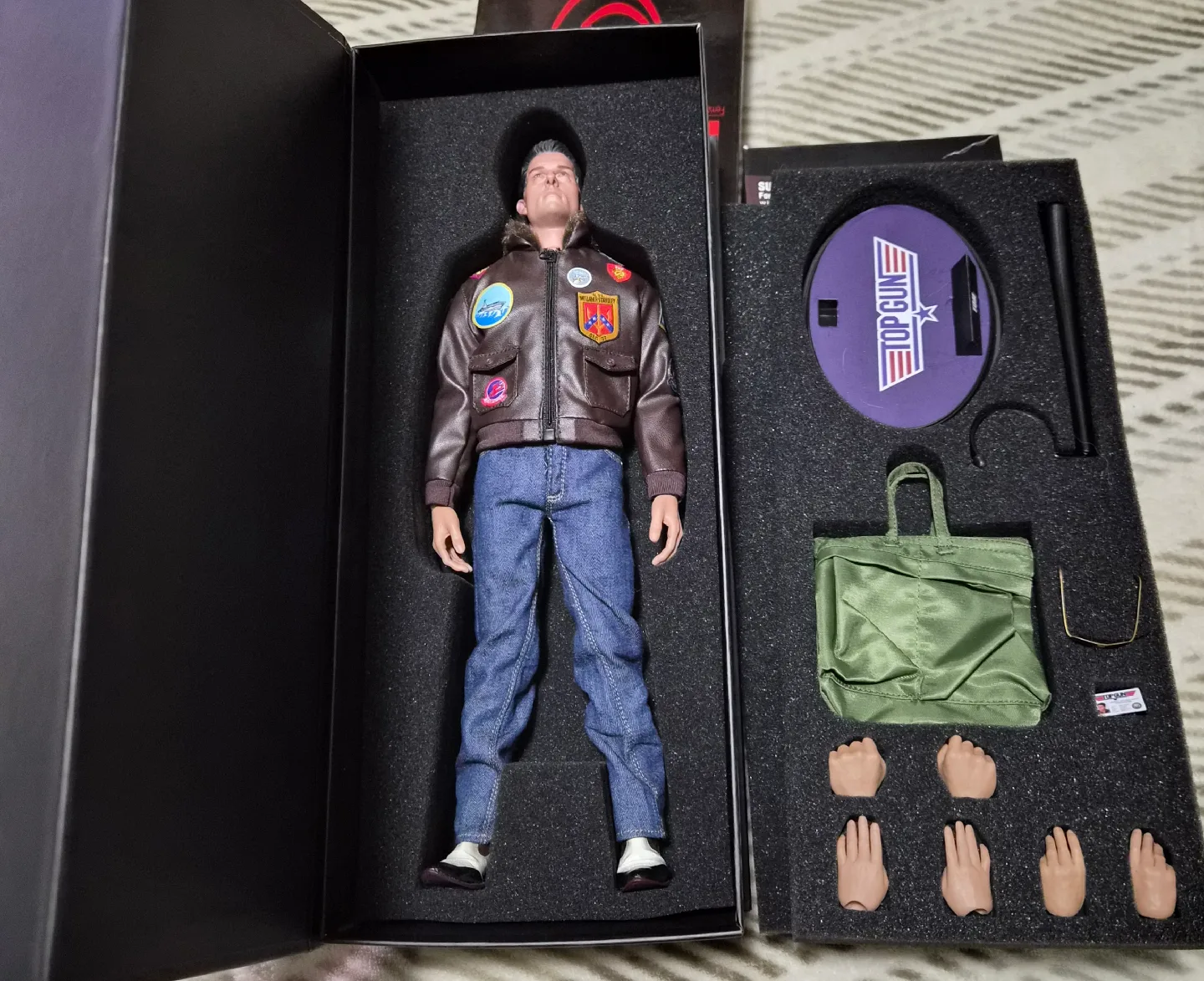 Top Gun 1/6 Scale Maverick Figure with Accessories thumbnail