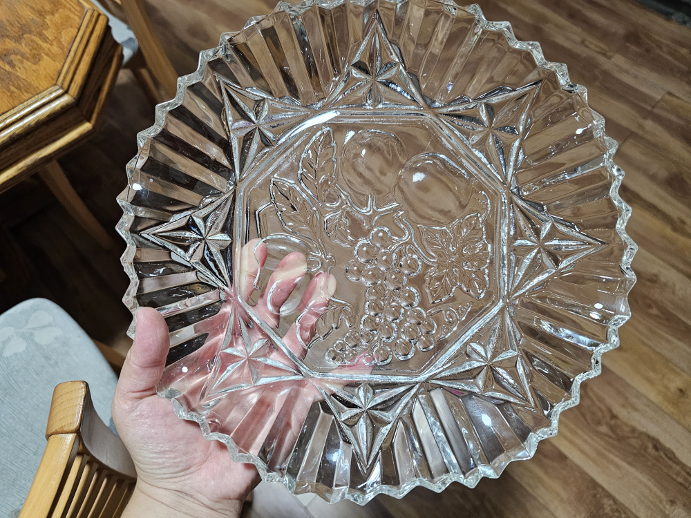 Vintage Clear Glass Fruit Bowl