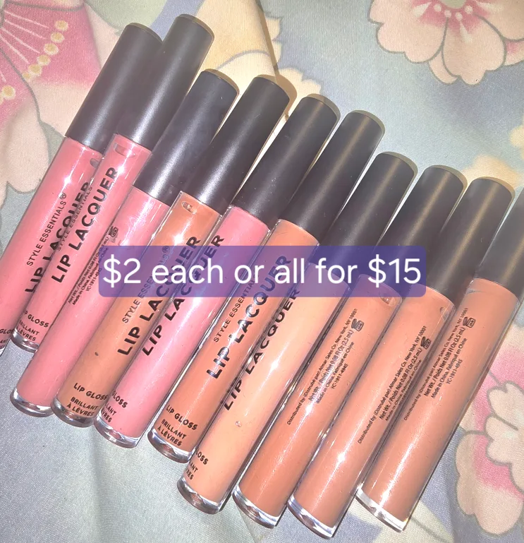 Style Essentials Lip Lacquer Lip Gloss thumbnail