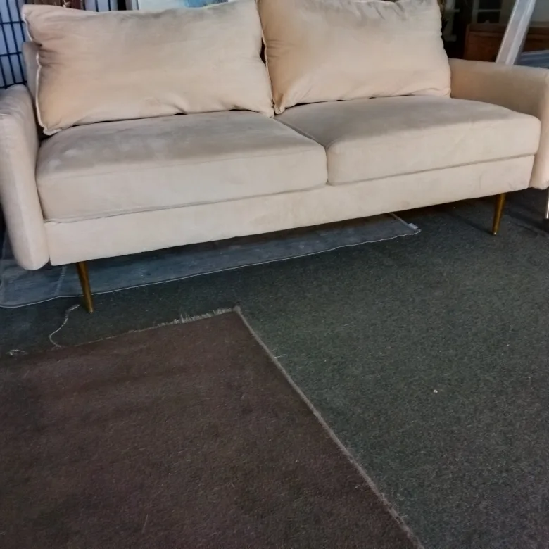sofa like new thumbnail